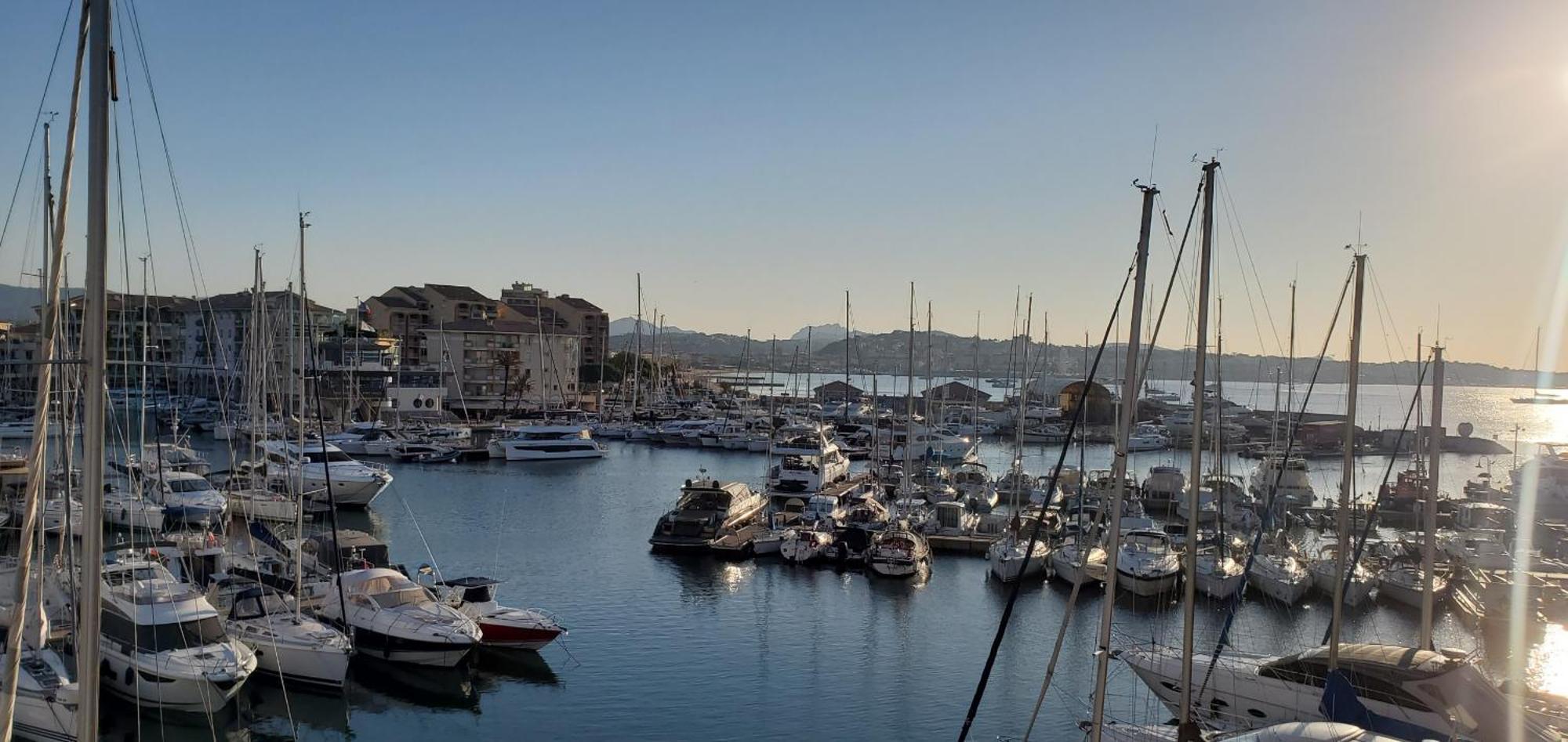 Residence Cap Hermes, Incroyable Vue Sur Le Port, Fréjus Eksteriør bilde